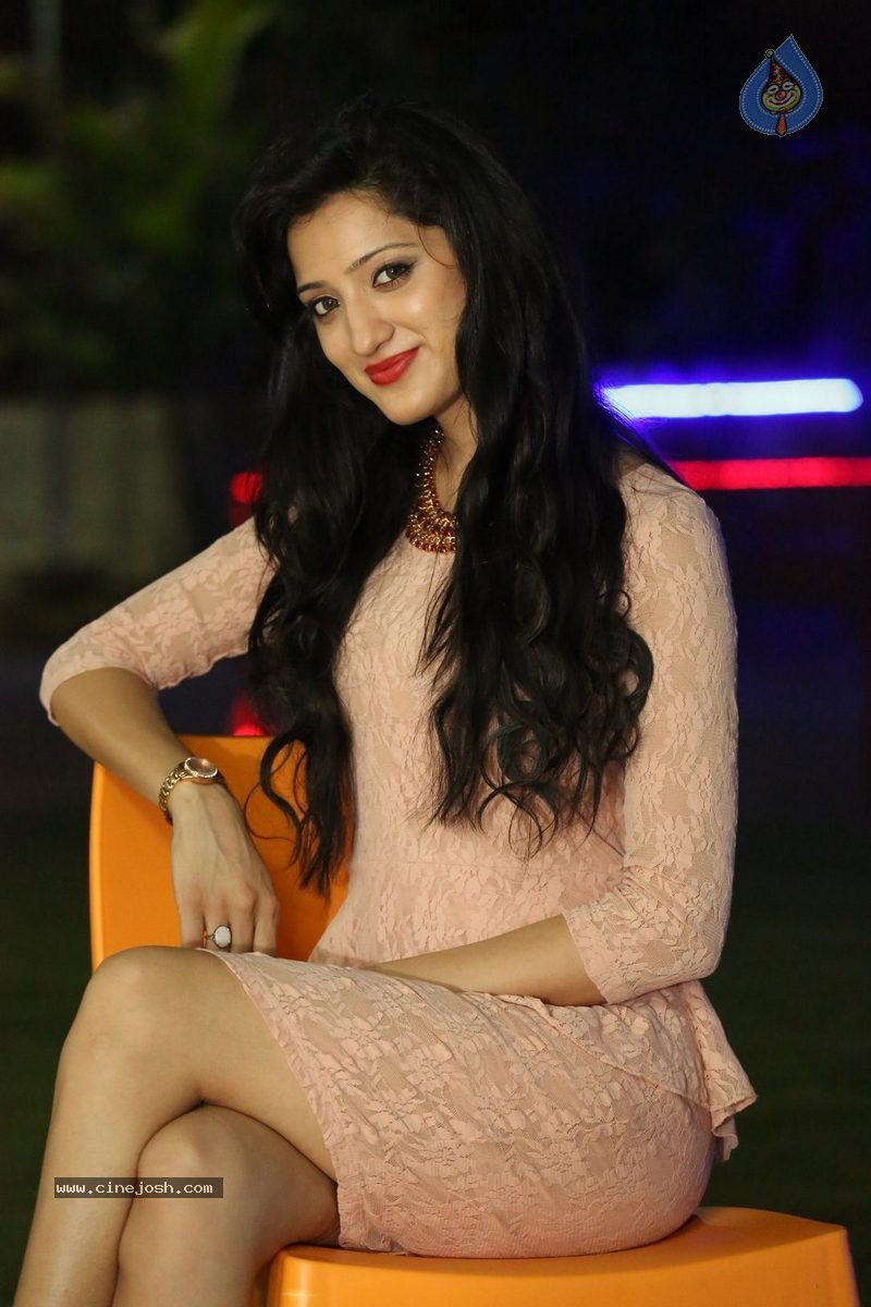 Richa Panai New Photos  - 22 / 78 photos