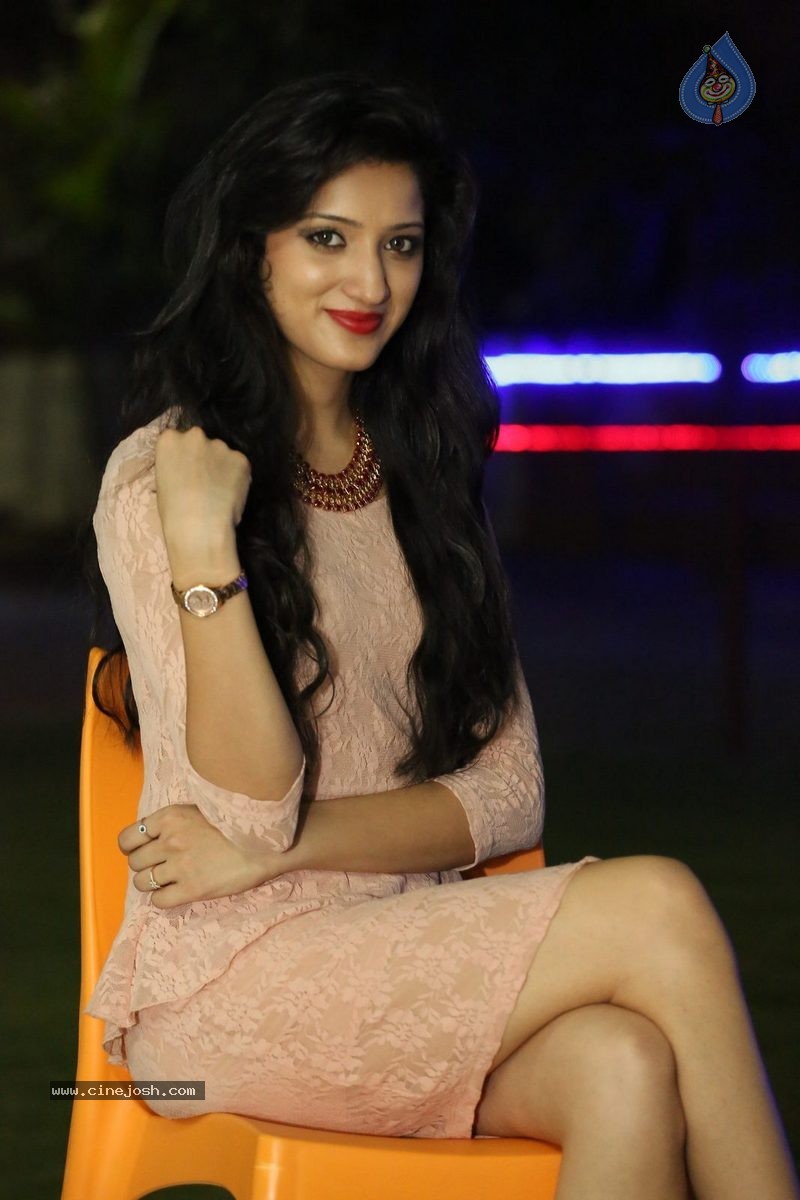 Richa Panai New Photos  - 33 / 78 photos