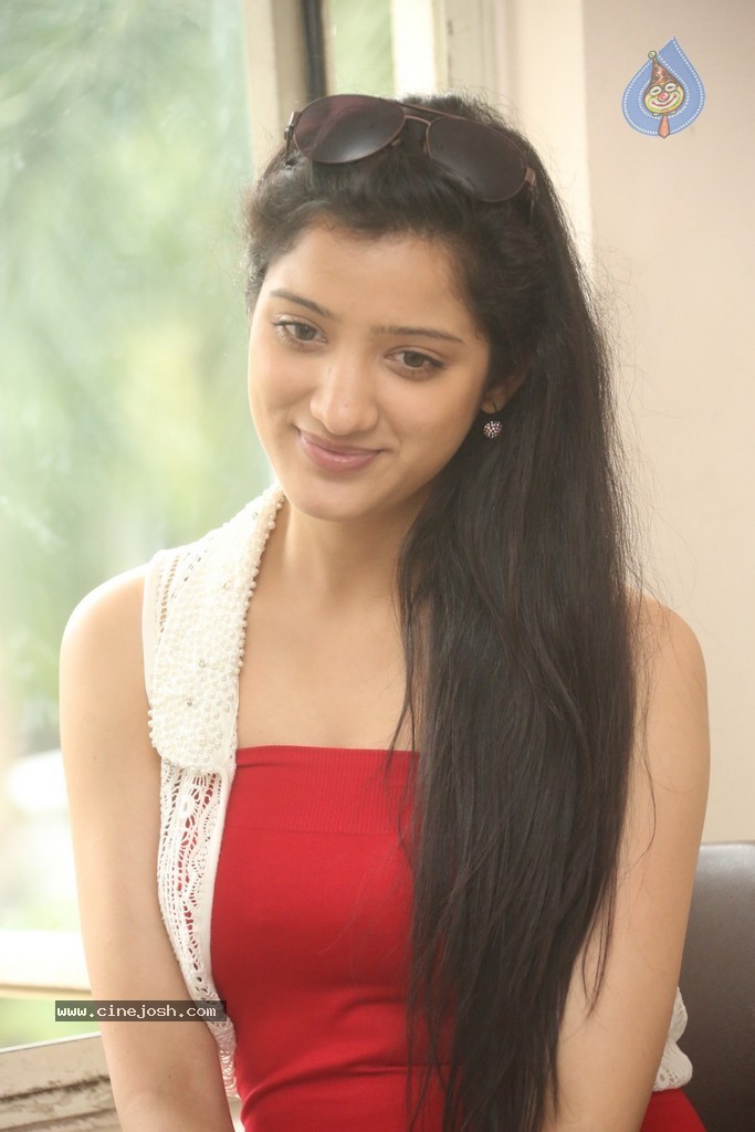 Richa Panai New Photos - 10 / 95 photos