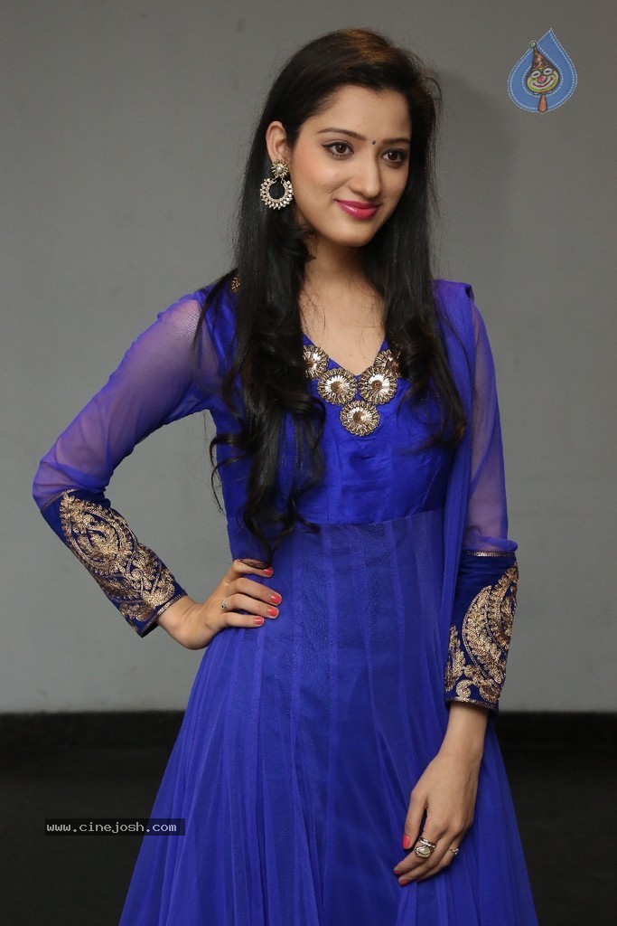 Richa Panai New Photos - 28 / 64 photos