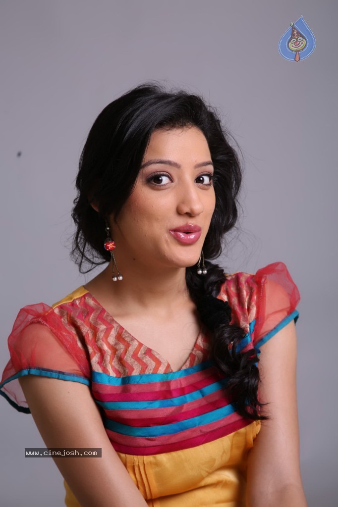 Richa Panai New Pics - 12 / 36 photos