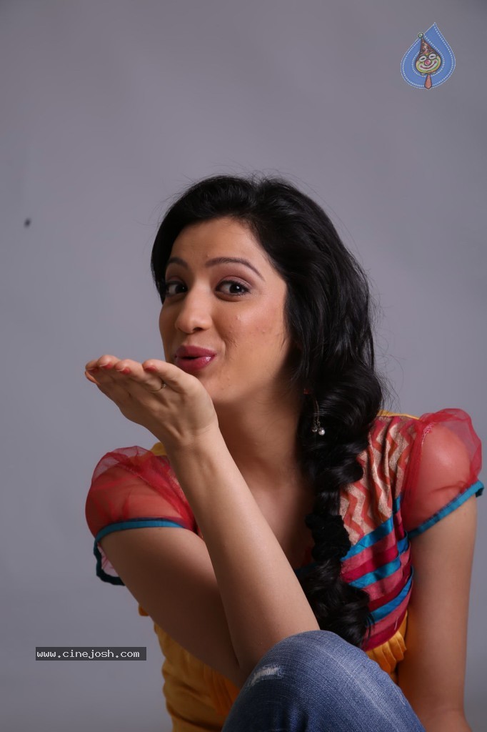 Richa Panai New Pics - 13 / 36 photos
