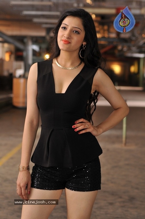 Richa Panai Photos - 7 / 7 photos