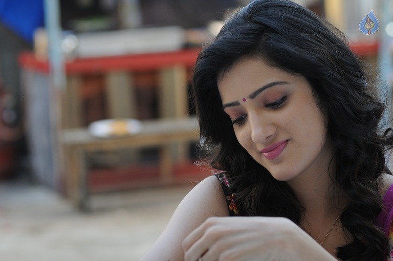 Richa Panai Stills in Rakshaka Bhatudu - 2 / 15 photos