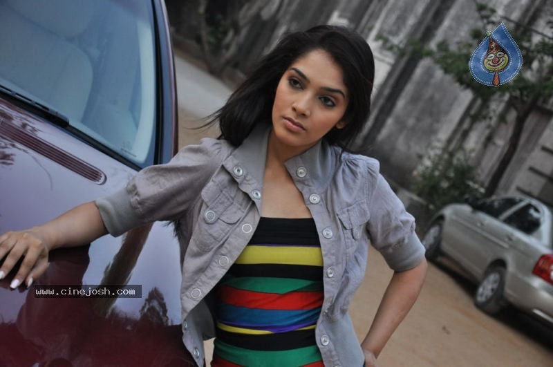 Rithika Latest Stills - 13 / 63 photos