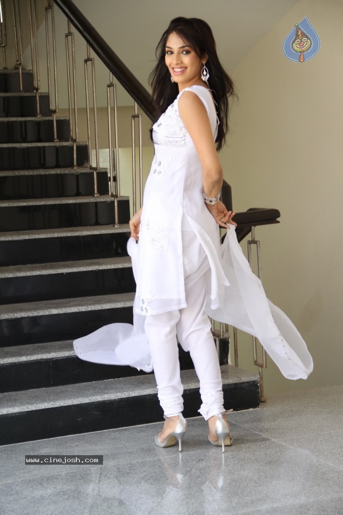 Rithika New Gallery - 50 / 75 photos