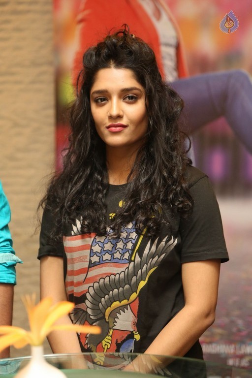 Ritika Singh Latest Photos - 2 / 34 photos