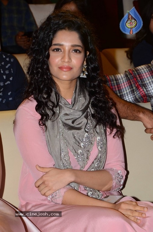 Ritika Singh New Photos - 13 / 13 photos