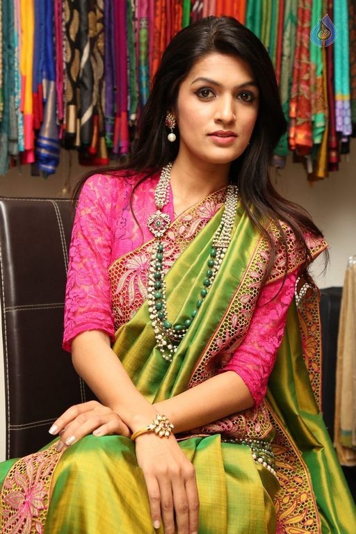 Ritu Biradar Images  - 13 / 38 photos