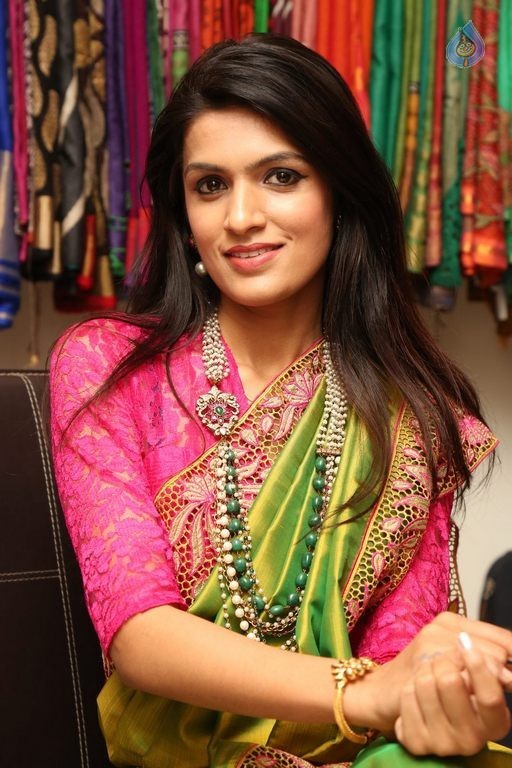 Ritu Biradar Images  - 18 / 38 photos