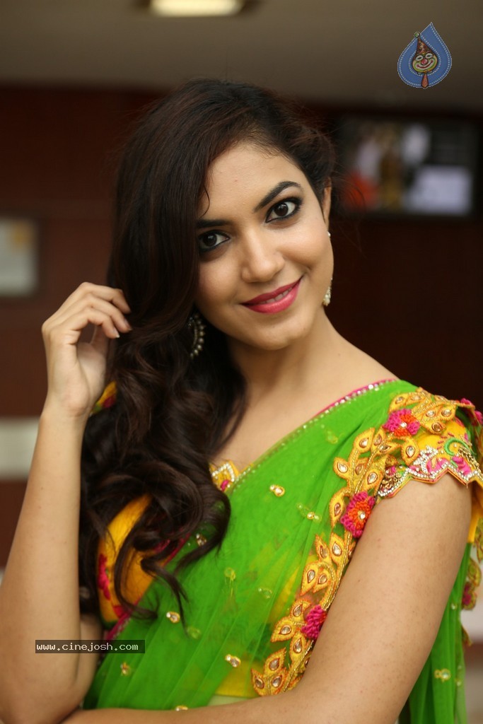 Ritu Varma Cute Stills - 31 / 120 photos