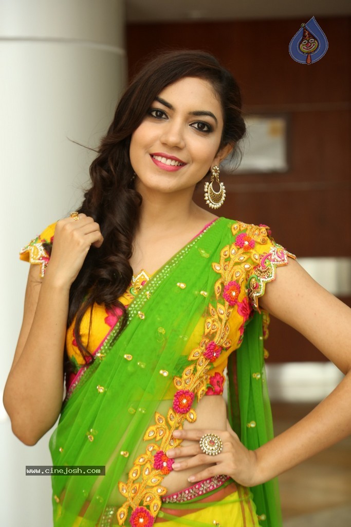 Ritu Varma Cute Stills - 42 / 120 photos