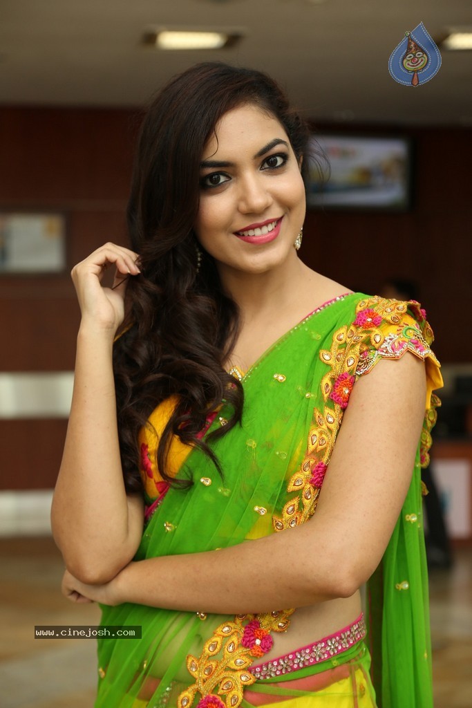 Ritu Varma Cute Stills - 54 / 120 photos