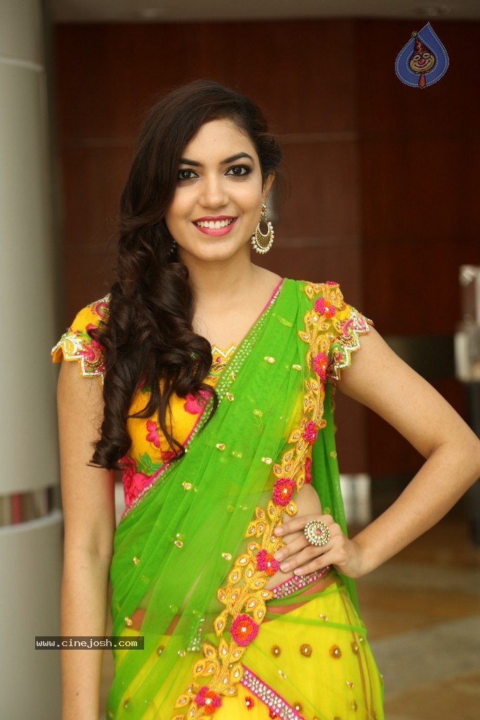 Ritu Varma Cute Stills - 56 / 120 photos