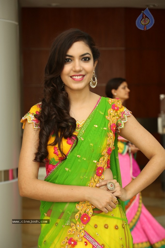 Ritu Varma Cute Stills - 58 / 120 photos