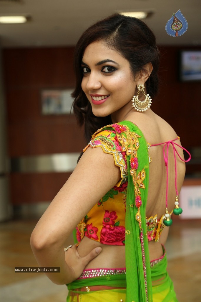 Ritu Varma Cute Stills - 81 / 120 photos