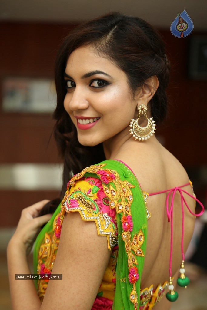 Ritu Varma Cute Stills - 86 / 120 photos
