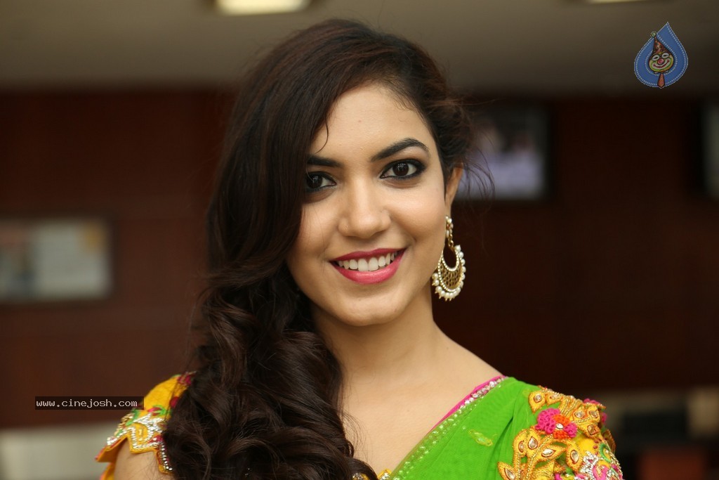 Ritu Varma Cute Stills - 104 / 120 photos