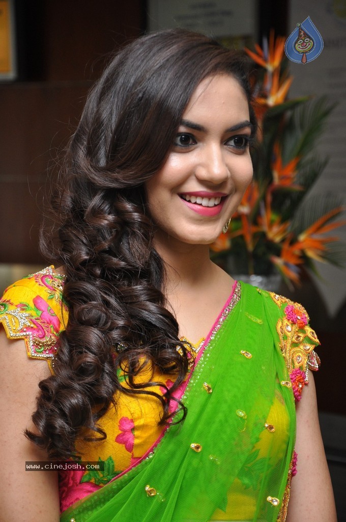 Ritu Varma Cute Stills - 110 / 120 photos