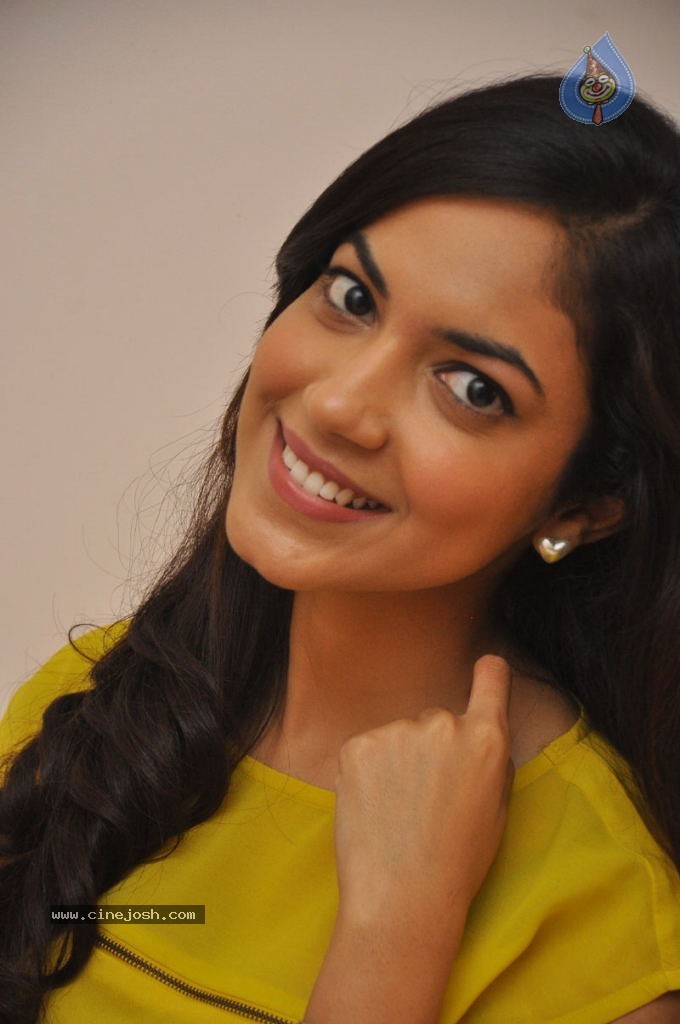 Ritu Varma Gallery - 46 / 68 photos