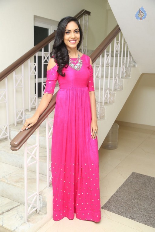 Ritu Varma Latest Gallery - 15 / 42 photos