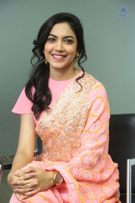 Ritu Varma Latest Stills - 4 / 42 photos
