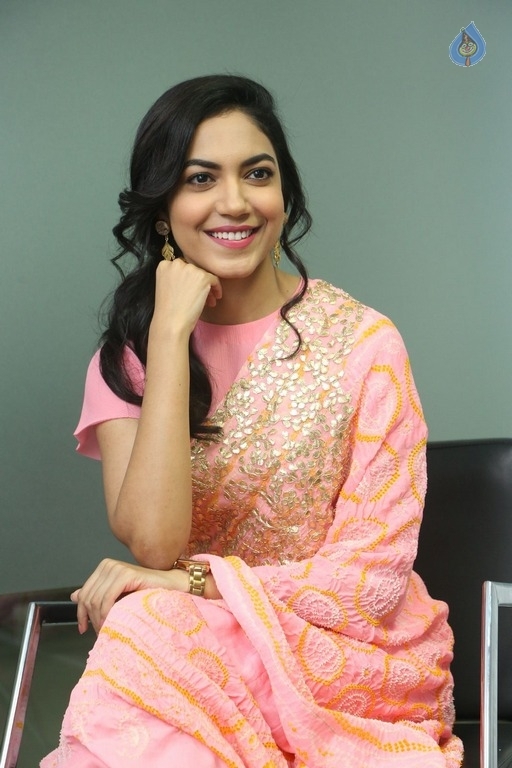 Ritu Varma Latest Stills - 11 / 42 photos
