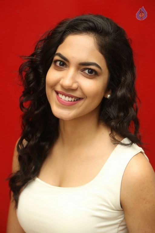 Ritu Varma Latest Stills - 2 / 28 photos