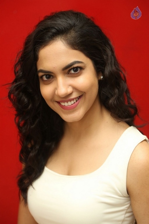 Ritu Varma Latest Stills - 26 / 28 photos