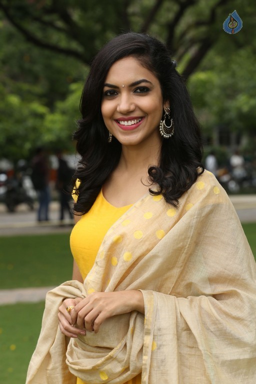 Ritu Varma New Gallery - 32 / 42 photos