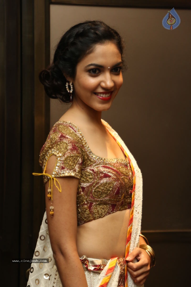 Ritu Varma New Photos - 32 / 47 photos