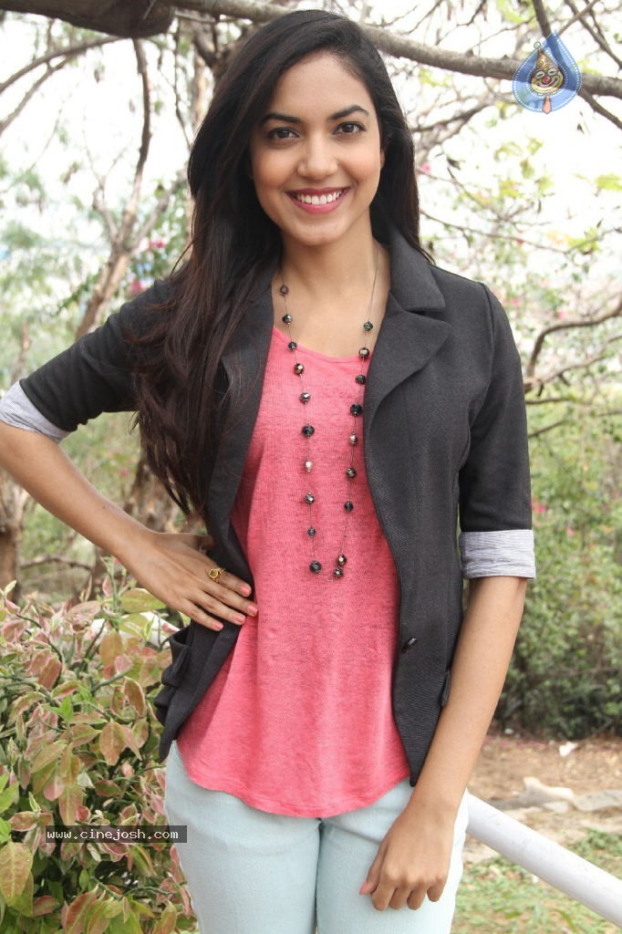 Ritu Varma New Photos - 4 / 61 photos