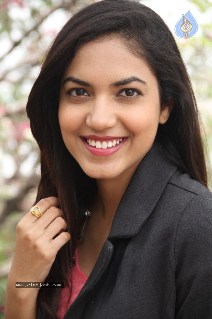 Ritu Varma New Photos - 11 / 61 photos