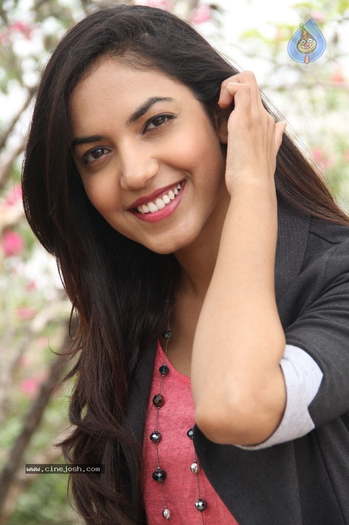 Ritu Varma New Photos - 26 / 61 photos