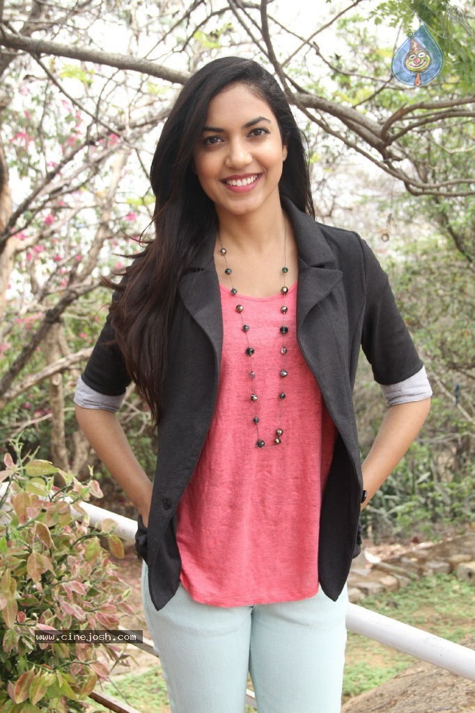 Ritu Varma New Photos - 41 / 61 photos