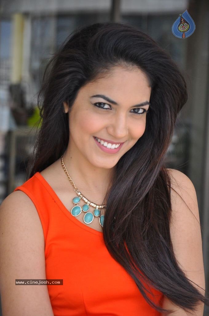 Ritu Varma New Pics - 48 / 80 photos