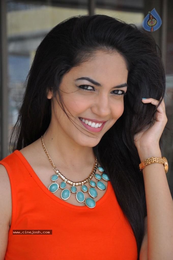 Ritu Varma New Pics - 68 / 80 photos