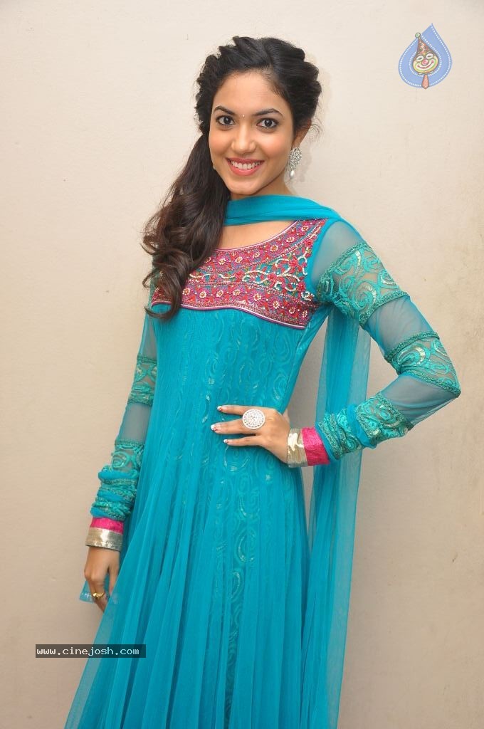 Ritu Varma New Pics - 6 / 49 photos