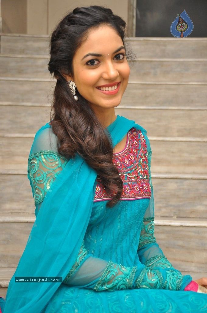 Ritu Varma New Pics - 39 / 49 photos