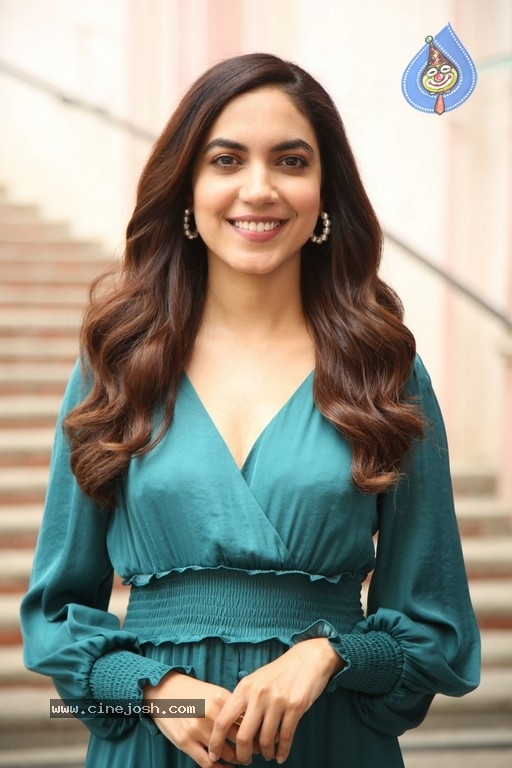 Ritu Varma Photos - 11 / 18 photos