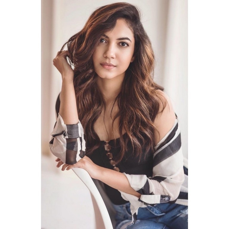 Ritu Varma Photos - 17 / 32 photos