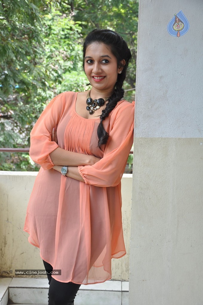 Riya Stills - 22 / 60 photos