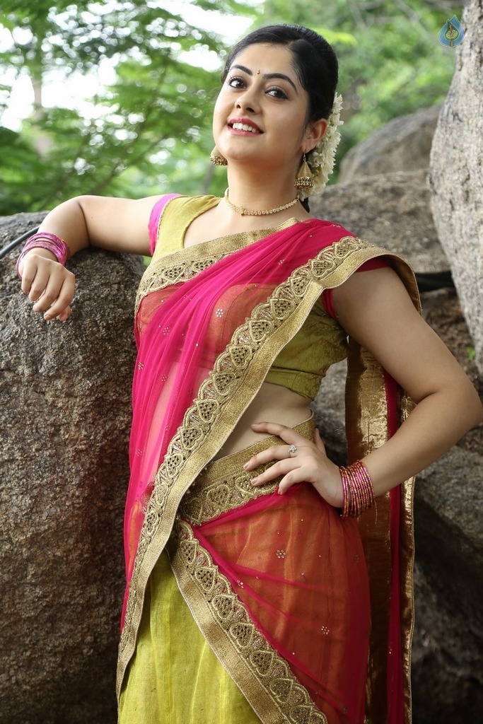 Ronica Singh Latest Photos - 6 / 42 photos