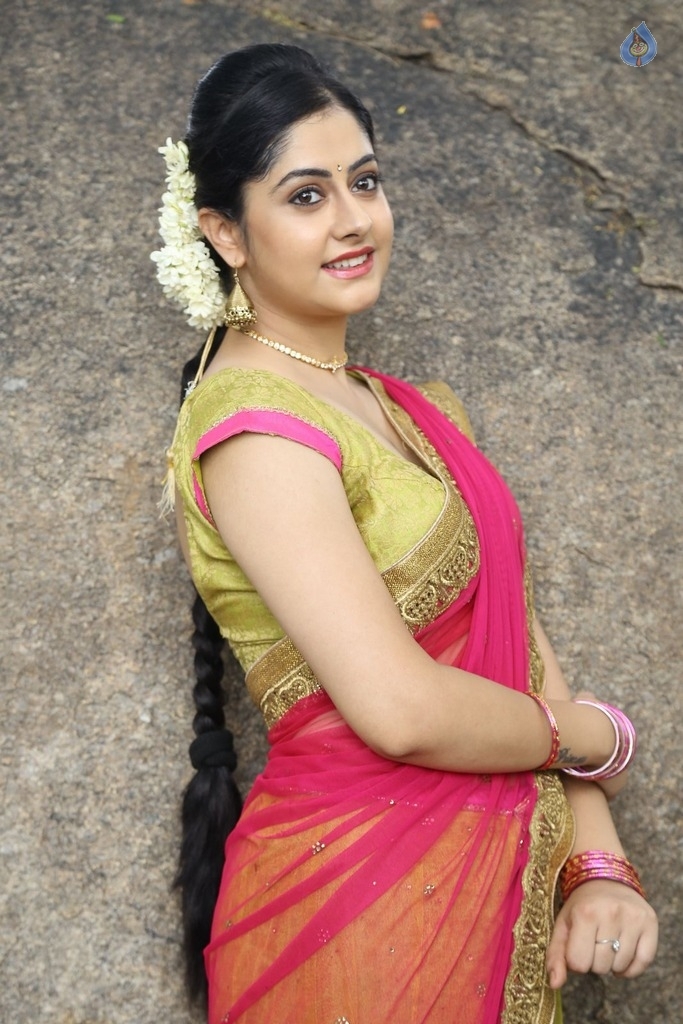 Ronica Singh Latest Photos - 16 / 42 photos