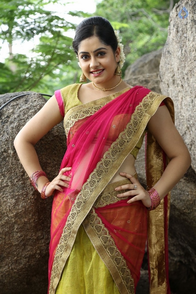 Ronica Singh Latest Photos - 19 / 42 photos