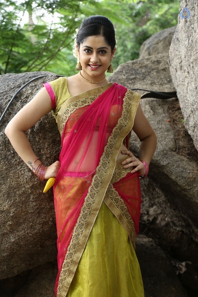 Ronica Singh Latest Photos - 27 / 42 photos