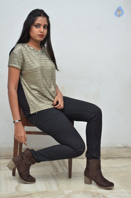 Roopa Reddy New Photos - 7 / 42 photos