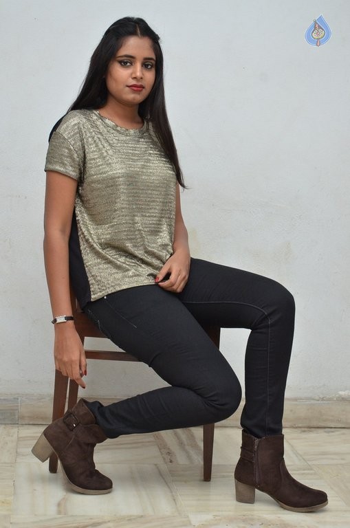 Roopa Reddy New Photos - 35 / 42 photos