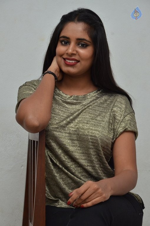 Roopa Reddy New Photos - 40 / 42 photos