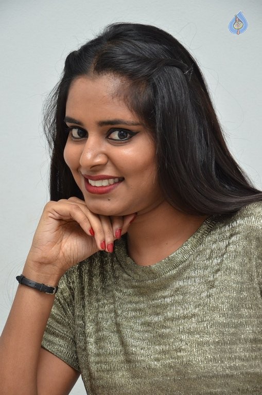 Roopa Reddy New Photos - 41 / 42 photos